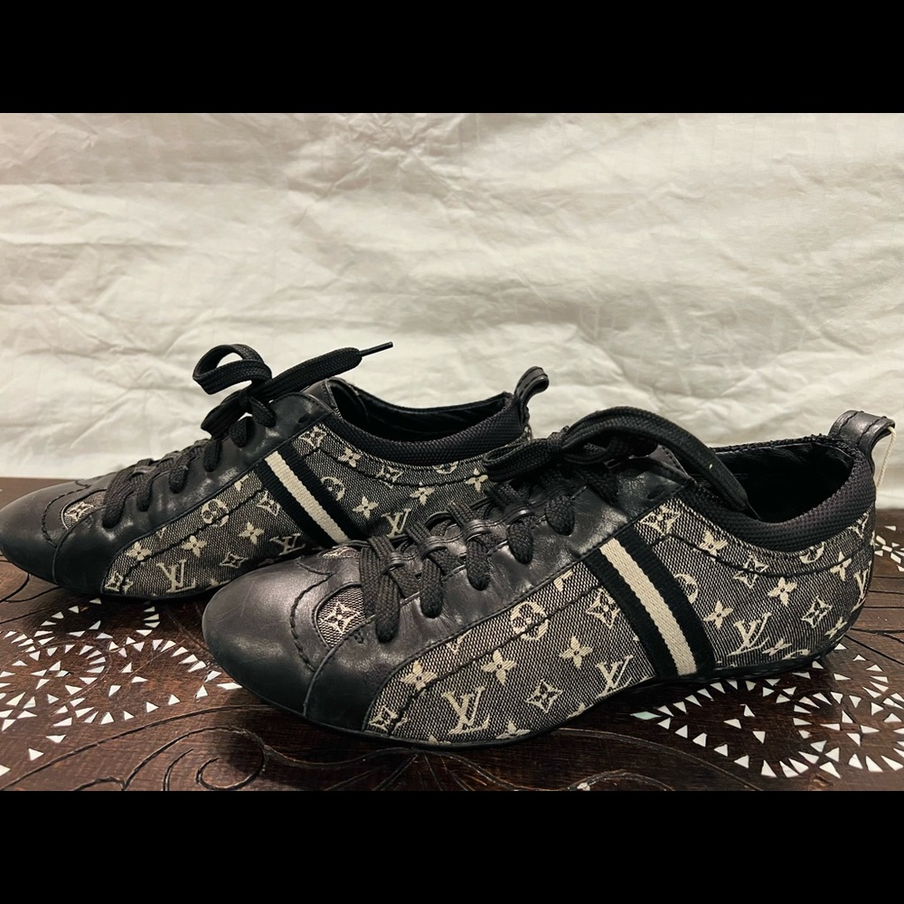 Like New Louis Vuitton Mini Lin Monogram Sneakers